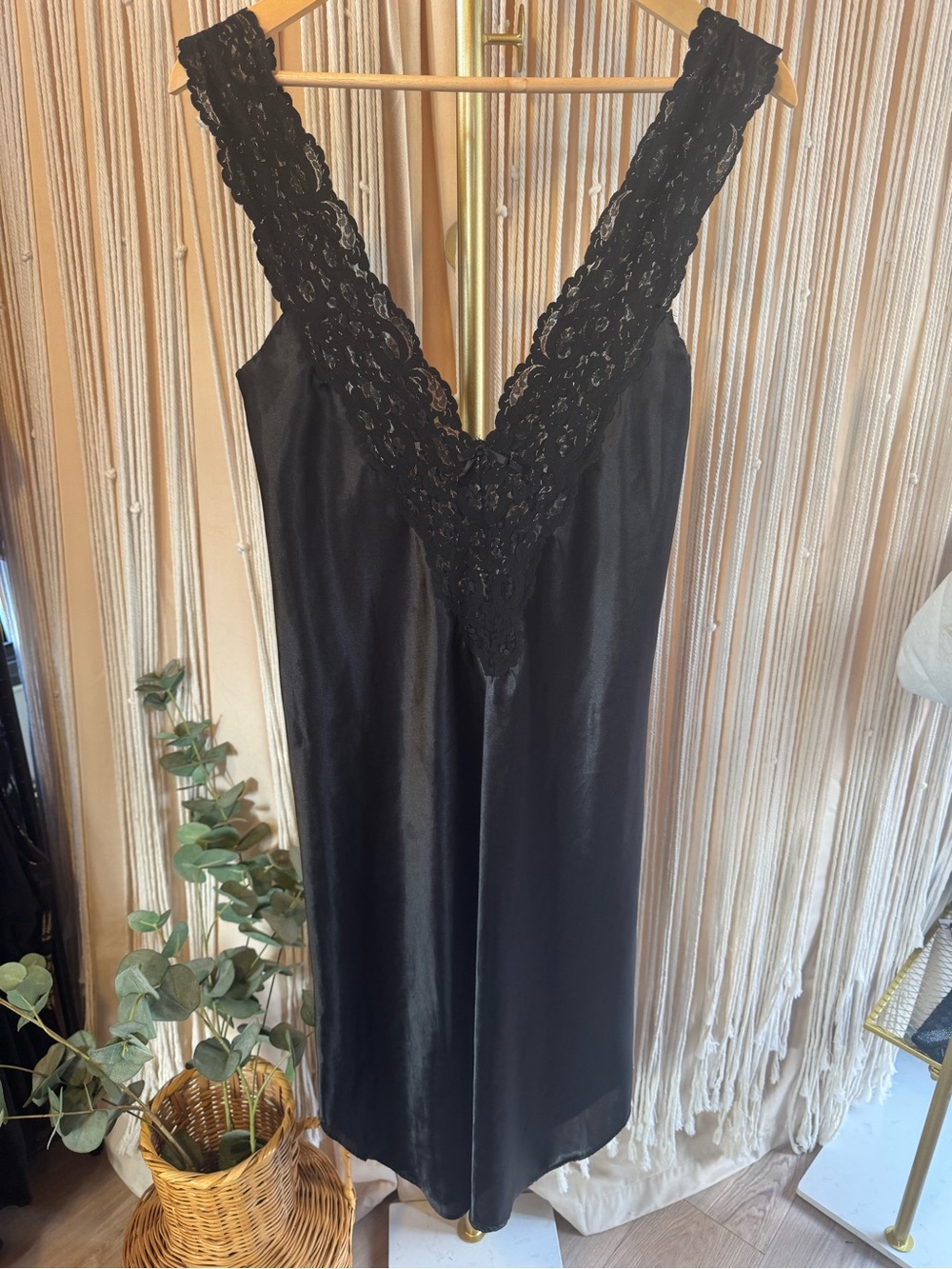 Vintage Cinema Etoile Slip Dress Black Satin Lace trim Chemise lingerie small S